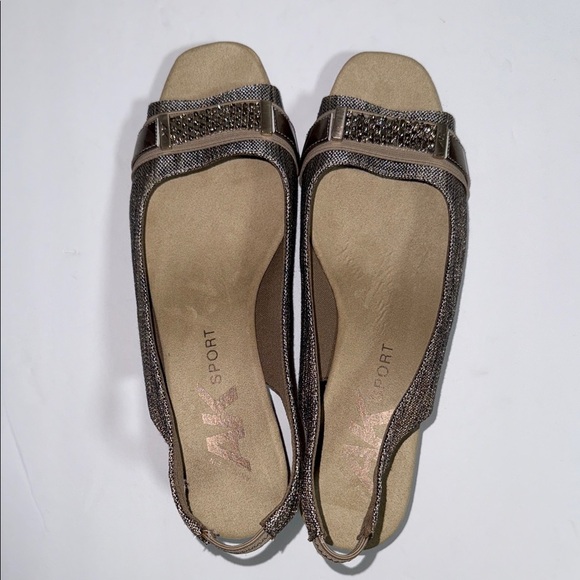 ANNE KLEIN Women's Tan Slingback Sandals - Picture 4 of 7